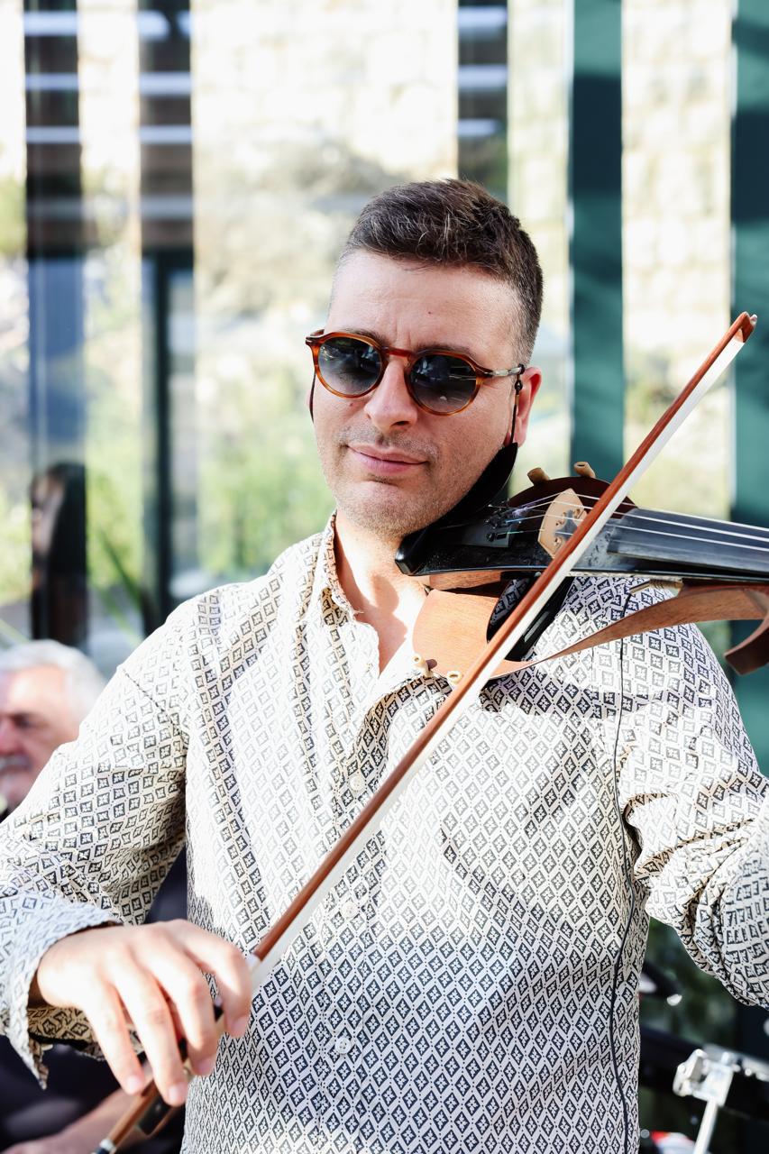 Violina na terasi
